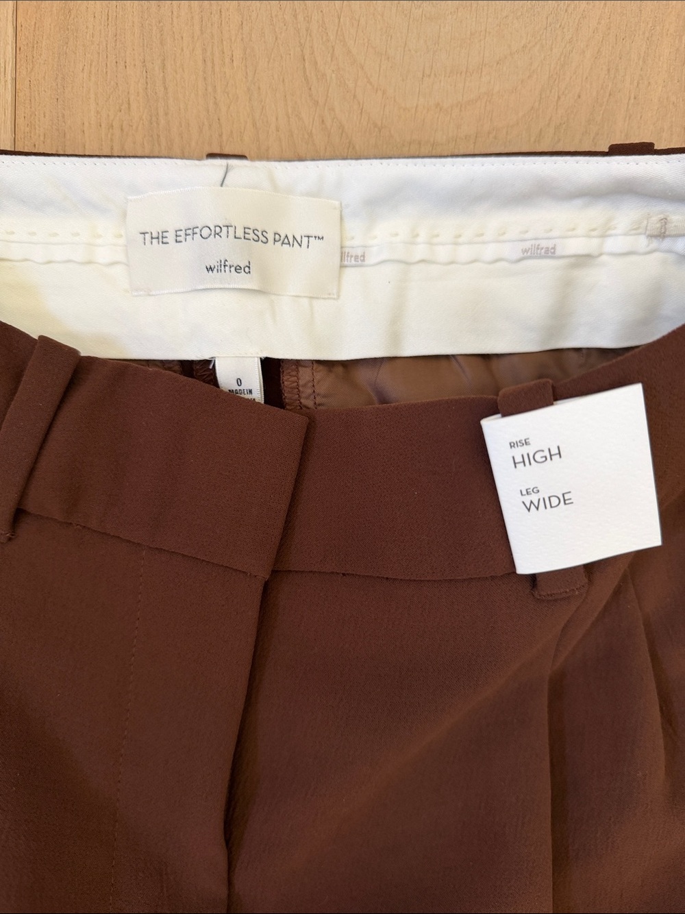 Aritzia Effortless Pants - Picture 4 of 4
